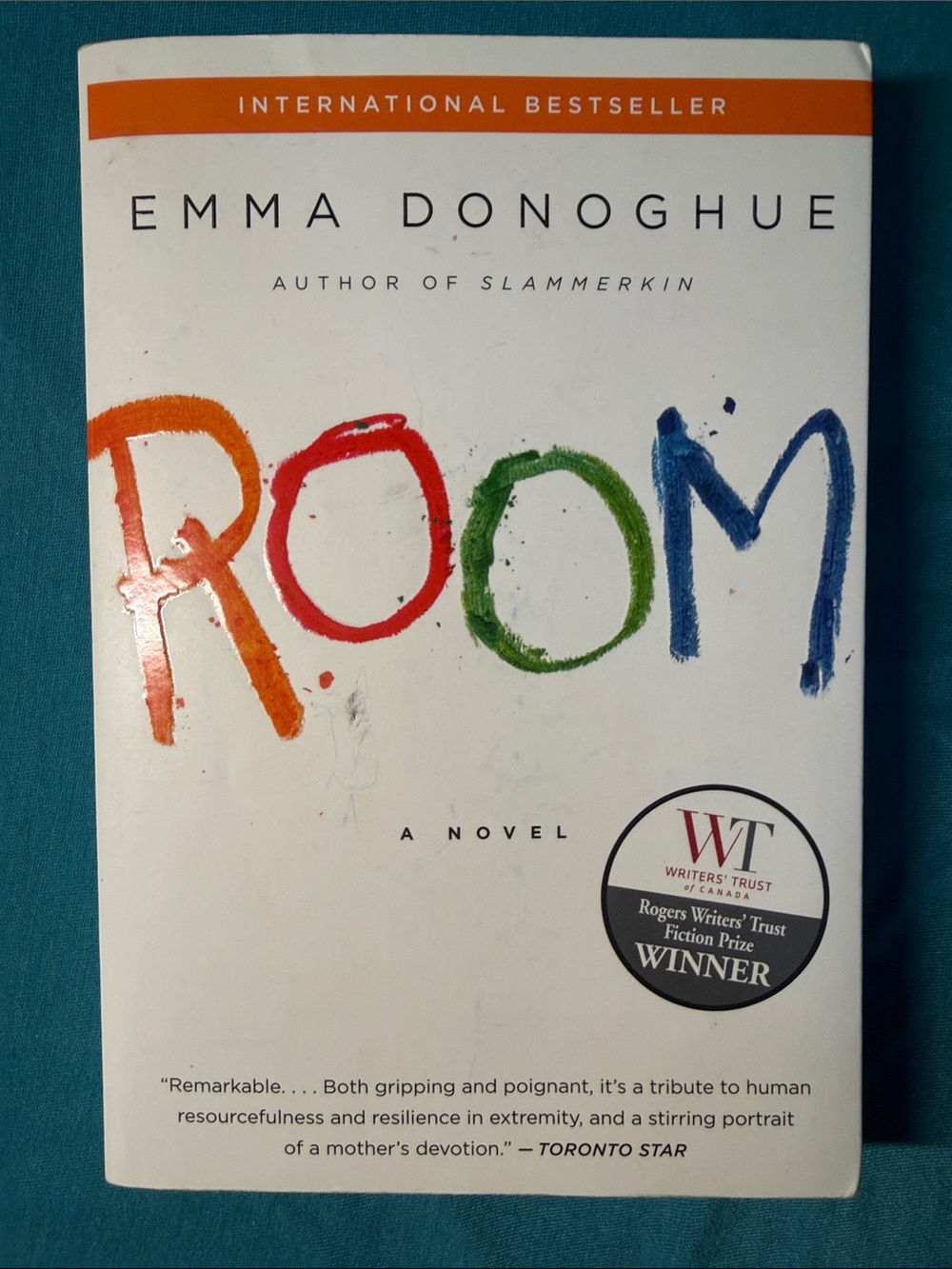 📚 Room - Emma Donoghue Paperback